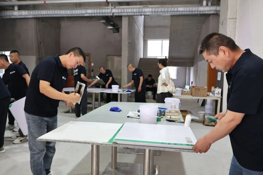 从工艺到艺术｜莱恩斯艺术涂料首届匠心工匠研学营圆满收官 图片